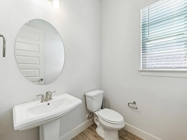 806 Dayton Dr — Photo 15