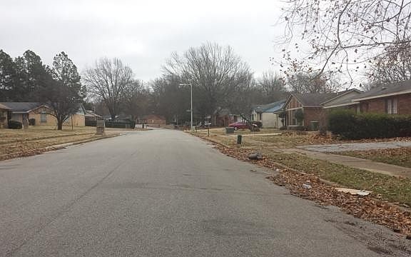4th image of 3963 Battlefield Dr