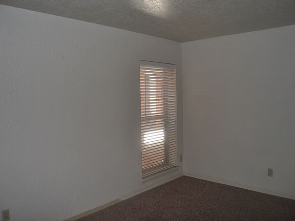 5th image of 4433 N Stanton St