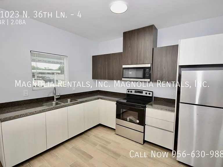 11023 N 36th Ln #4 — Photo 5