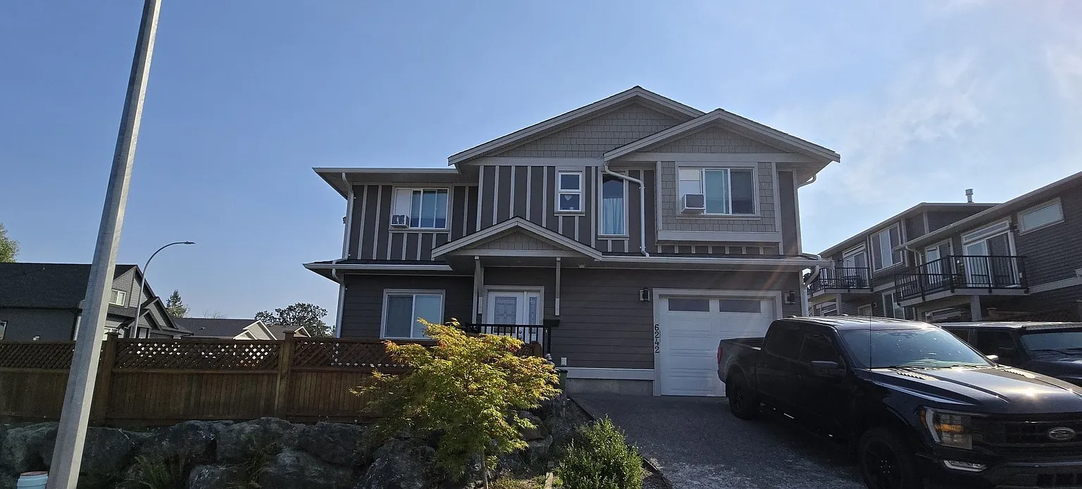 6242 Dwyer Cres photo 1
