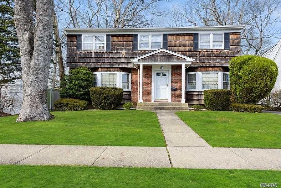 1st image of 109 Avoca Ave