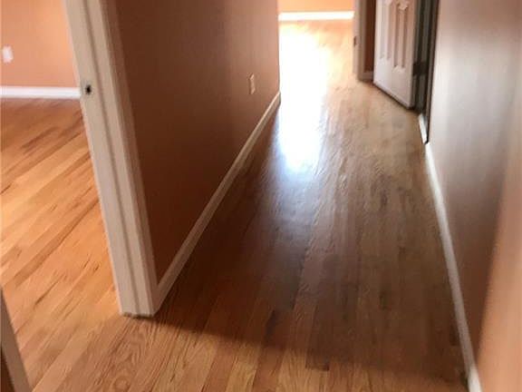 3rd image of 712 E Main St #3A