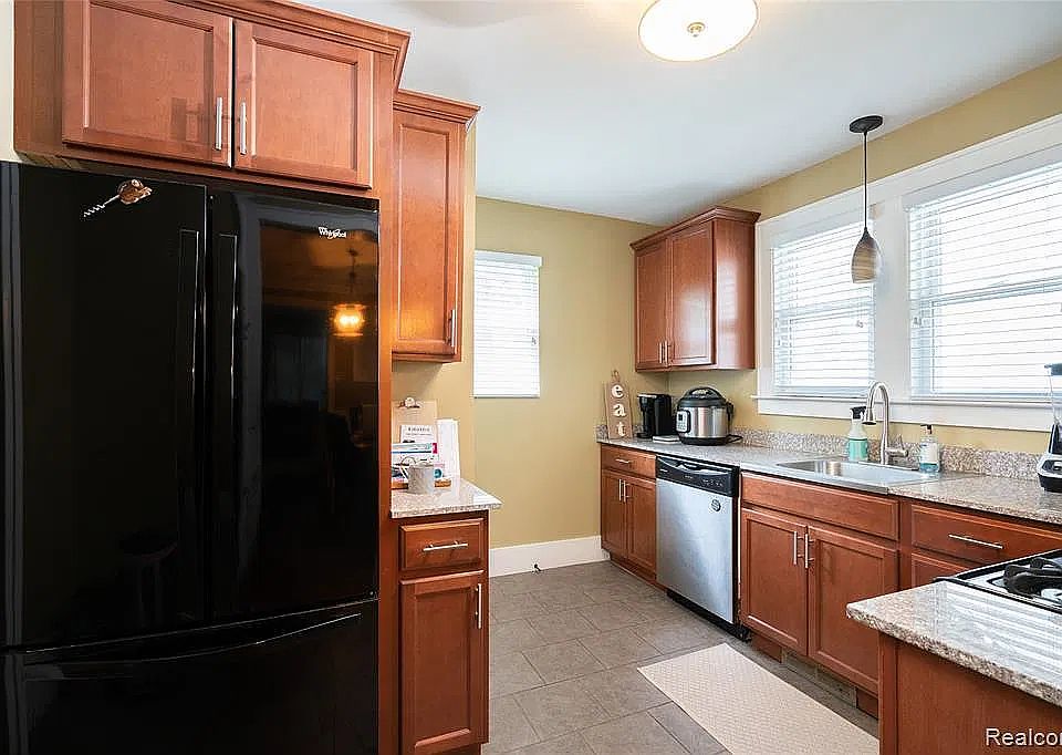 610 Gardenia Ave #1, photo 8
