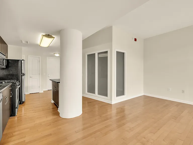 475 K St NW #1123 — Photo 15