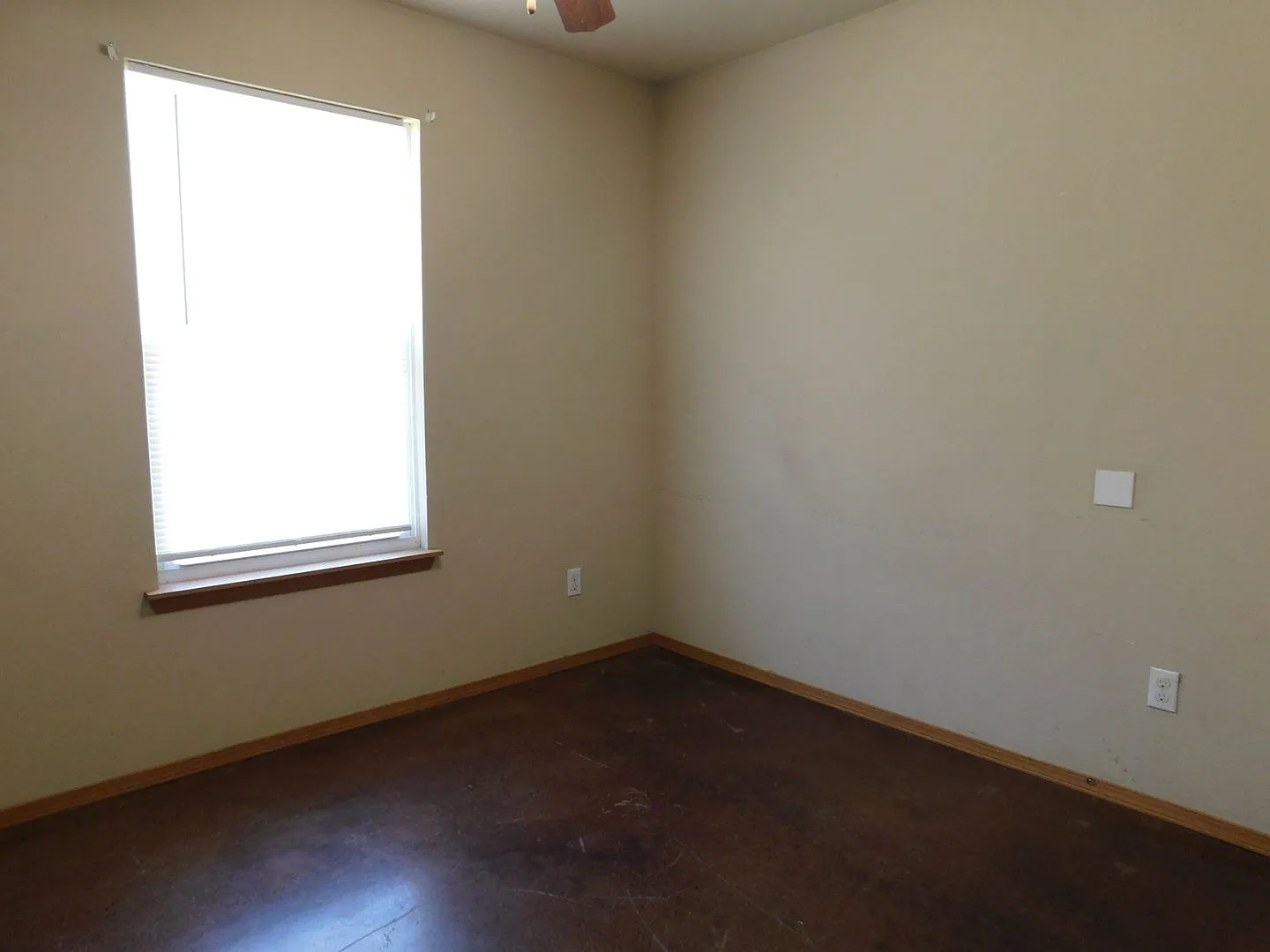 1500 N Greenwood — Photo 4