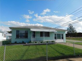 400 24th St, Dunbar, WV 25064