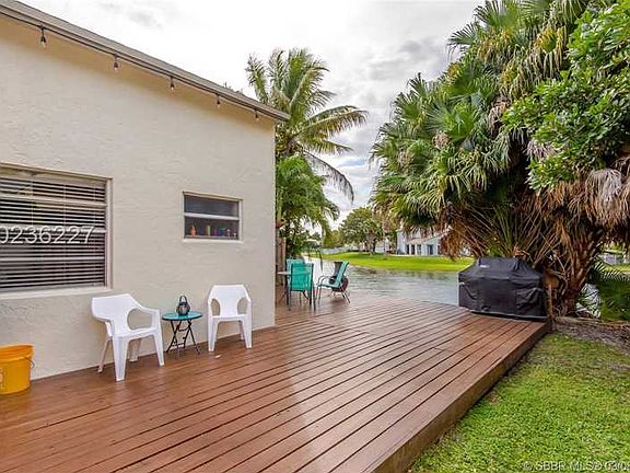 3rd image of 13986 Langley Pl