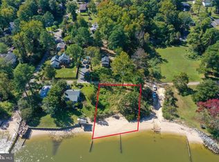 1041 Riverview Rd, Montross, VA 22520