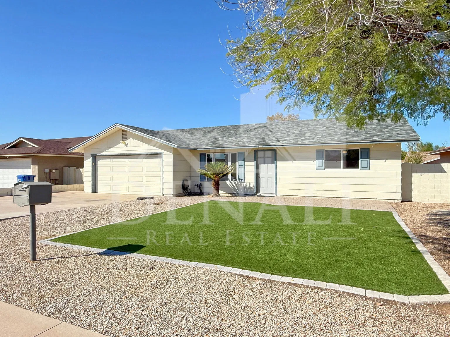 4 bed, 2.0 bath, 1968 sqft, $2,695 — Photo 2