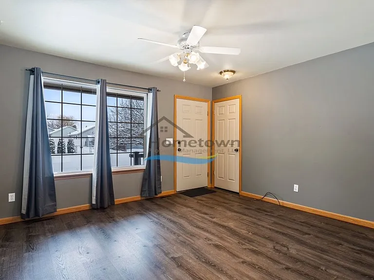 880 N Tucson St — Photo 4
