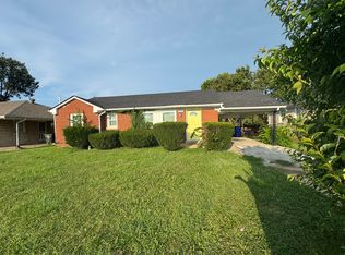 1982 Parallel Rd, Lexington, KY 40511