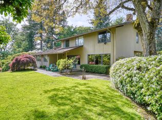 1114 S Military Rd, Portland, OR 97219