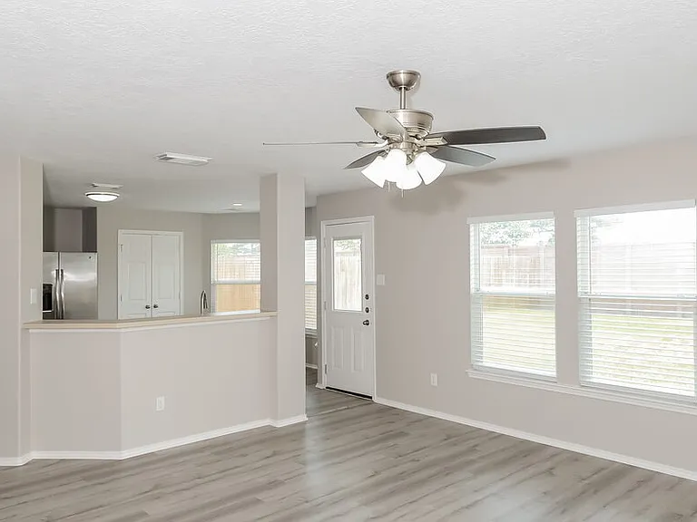7318 Cypress Prairie Dr — Photo 8