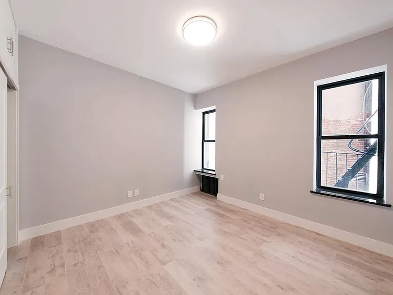 100 W 139th St #15 — Photo 2