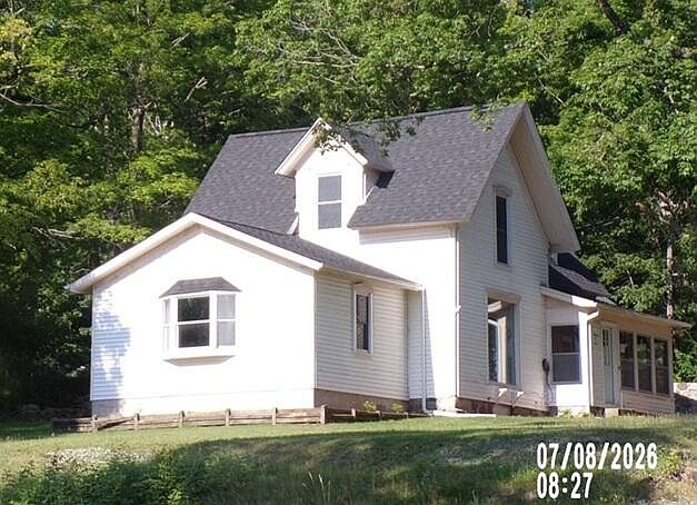 1st image of 305 W Pine St