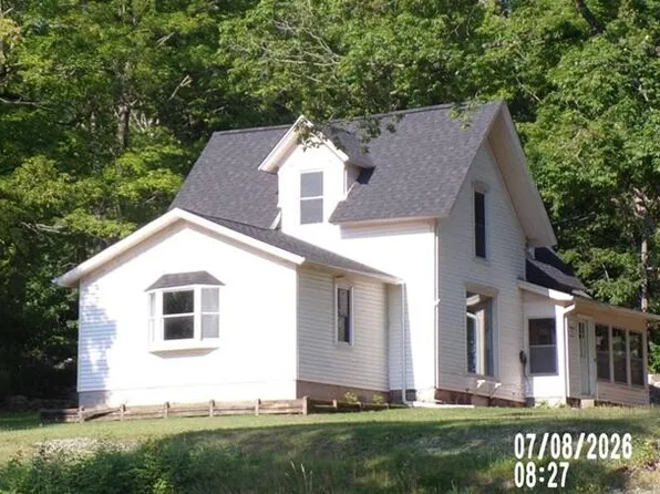 305 W Pine St, Big Rapids, MI 49307