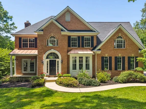 4 Quiet Brook Ct, Parkton, MD 21120