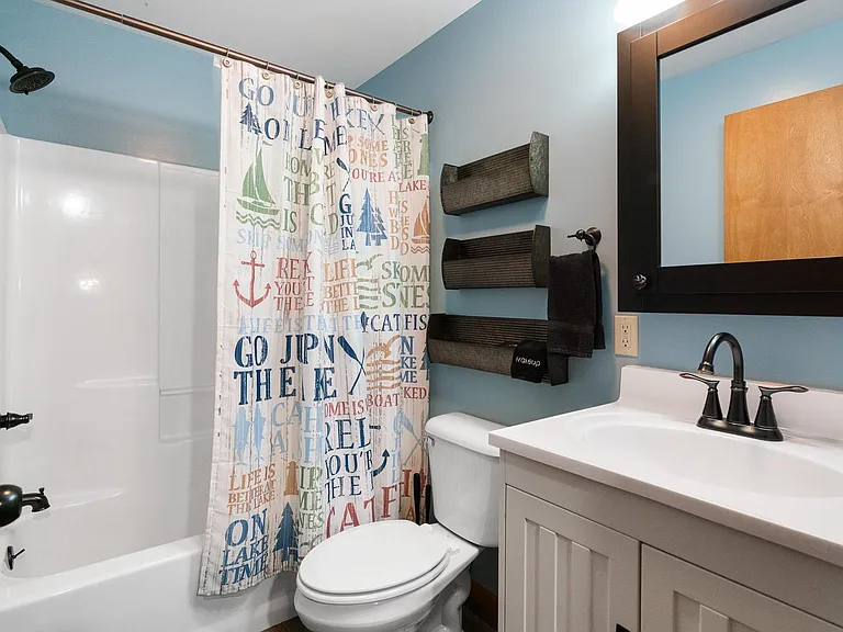 228 E State St #1 — Photo 21