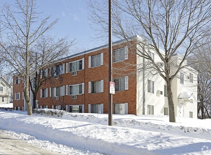 1076 Agate Street — Photo 1
