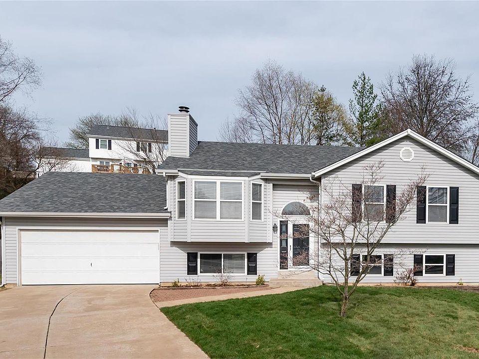 1st image of 5 Fox Den Ct