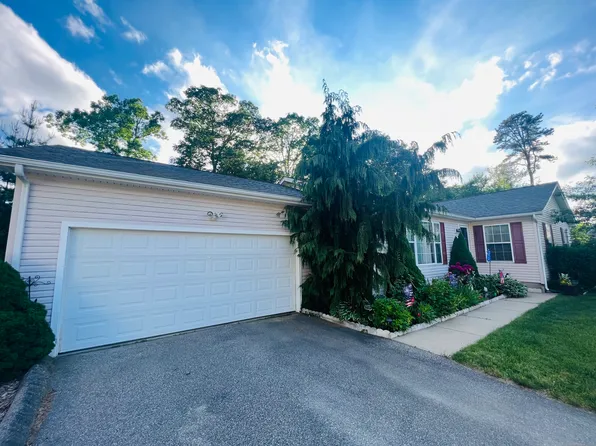 5 Anne Circle #5, Sterling, CT 06377