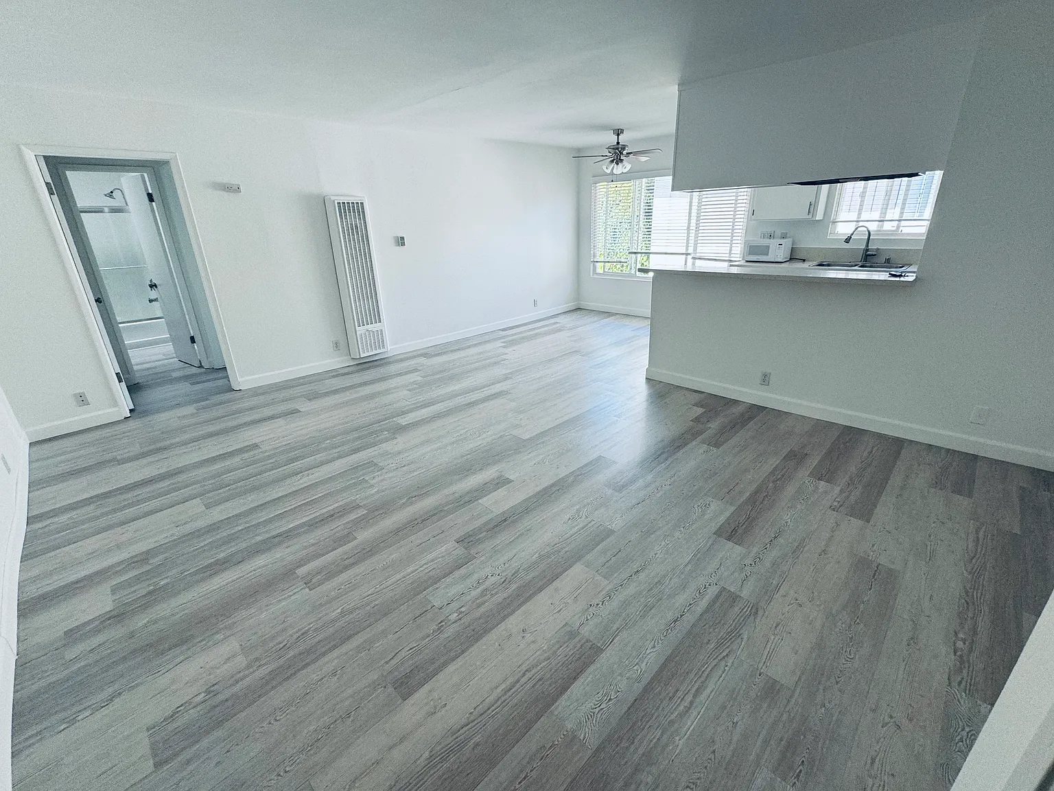 11305 Graham Pl — Photo 2