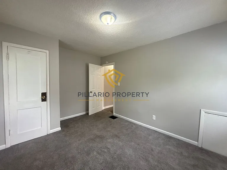 3536-3538 N Parker Ave — Photo 8