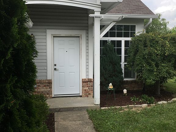 2nd image of 139 Winfield Park Cir