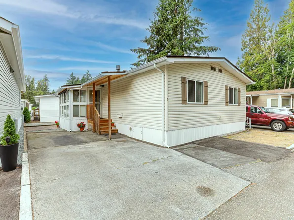 3931 198th St #2, Langley, BC V3A 1C9