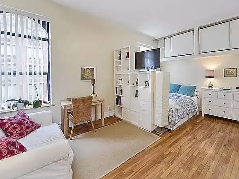 154 W 70th St #7H — Photo 1