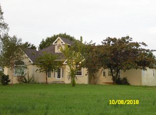 13748 E Nelson Rd, Nevada, MO 64772