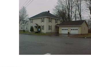 28 Winter St, Dover Foxcroft, ME 04426