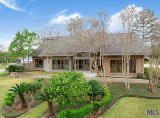 13733 Tiger Bend Rd, Baton Rouge, LA 70817