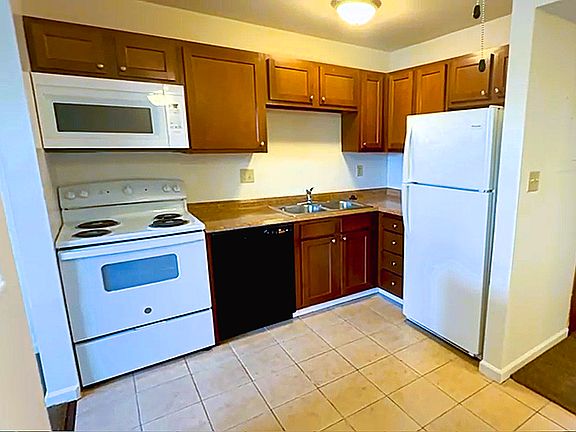 5th image of 13161 Butler Oak Dr APT 3