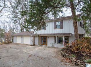 8123 Hillside Ln SE, Huntsville, AL 35802