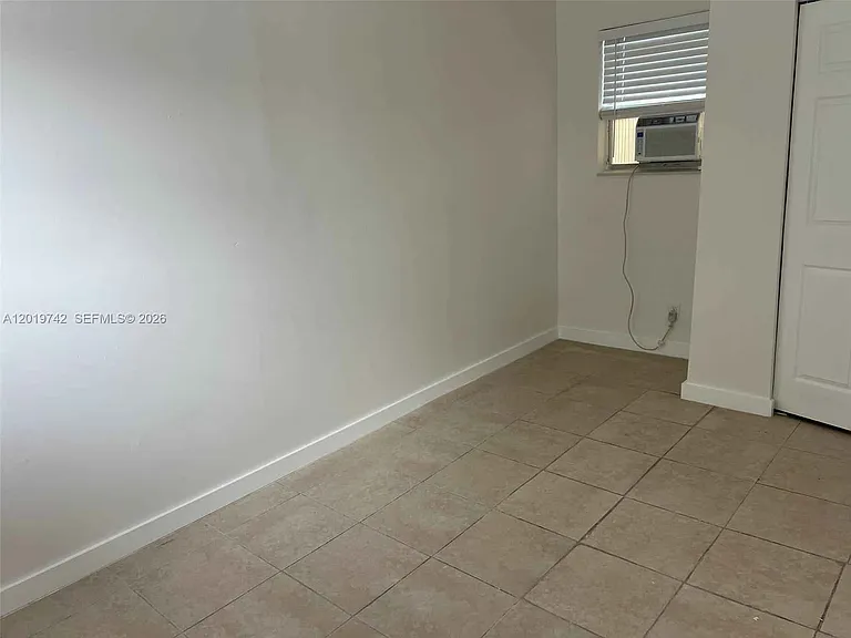 4245 NW 24th Ave — Photo 10