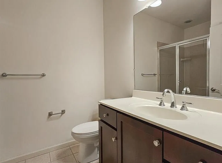 305 Canter Ct — Photo 7