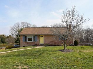 847 Cindy Ln, Lititz, PA 17543