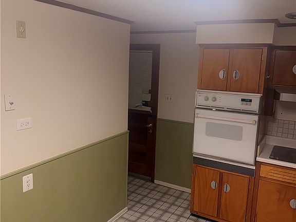 5th image of 700 Filmore Rd