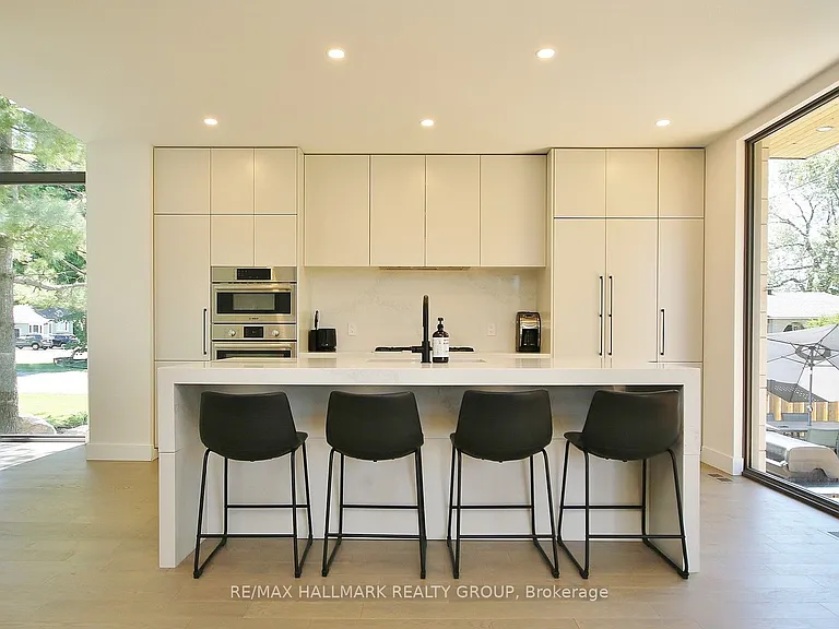 51 Chippewa Ave — Photo 16