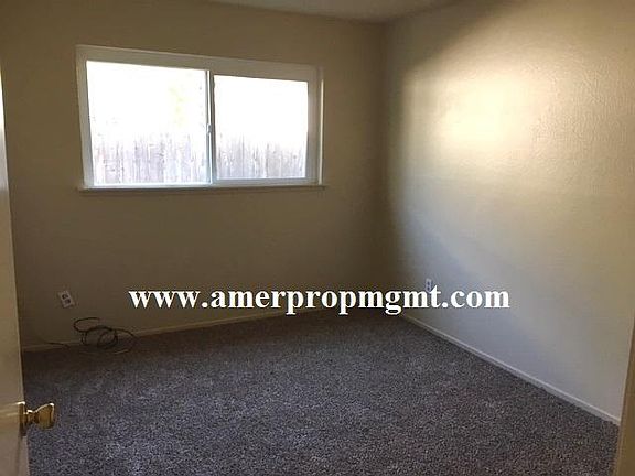 4th image of 3240 W St APT 4