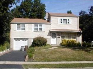 1037 Vauclain Ave, Woodlyn, PA 19094