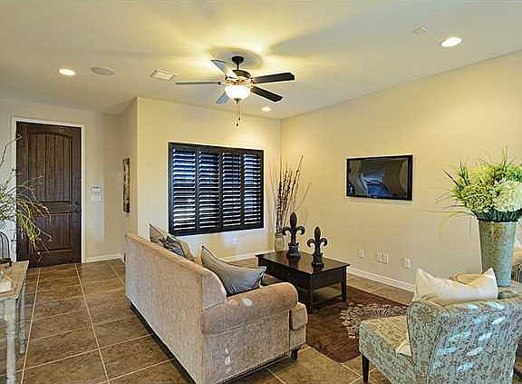 4th image of 13487 Everingham St