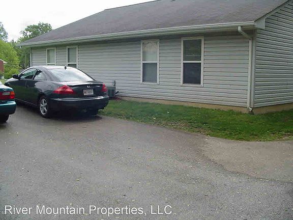 3rd image of 1612 Whipple Dr #2