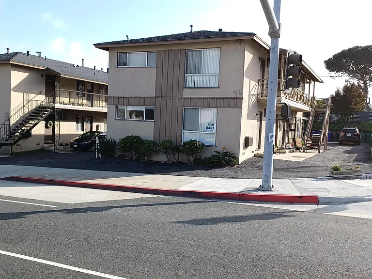 1300 Manhattan Beach Blvd #1300 — Photo 9