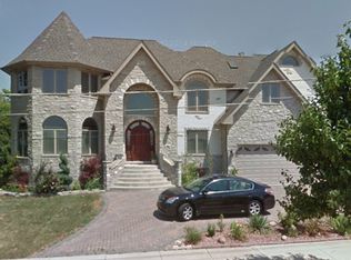 7008 W 82nd St, Burbank, IL 60459