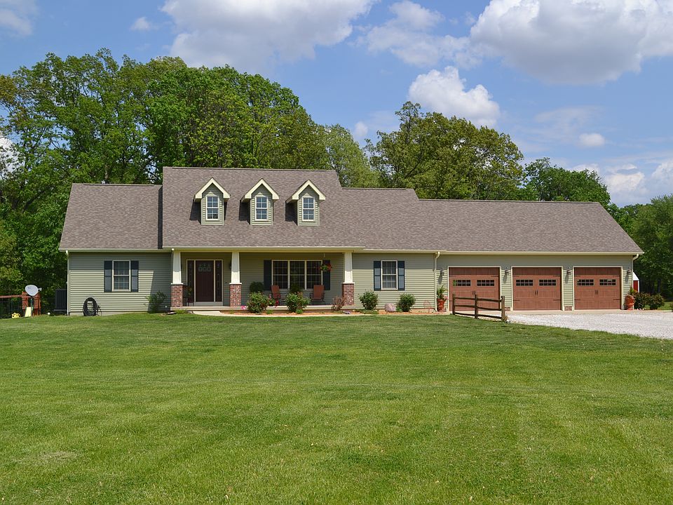 1st image of 16148 Carlinville Lake Rd