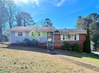 1322 Koblan Dr, Hixson, TN 37343