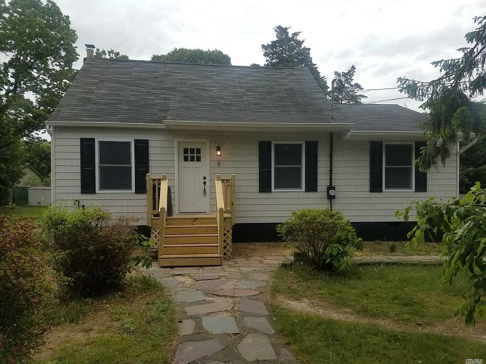 1st image of 8 Auborn Ave